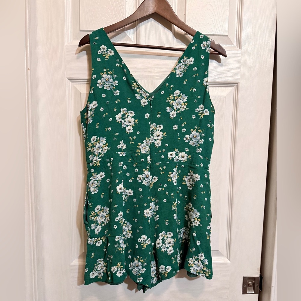 LOFT Emerald Floral Romper - Picture 4 of 9